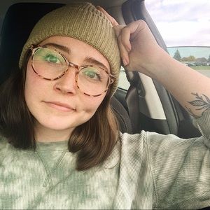 Meet your Posher, Amanda